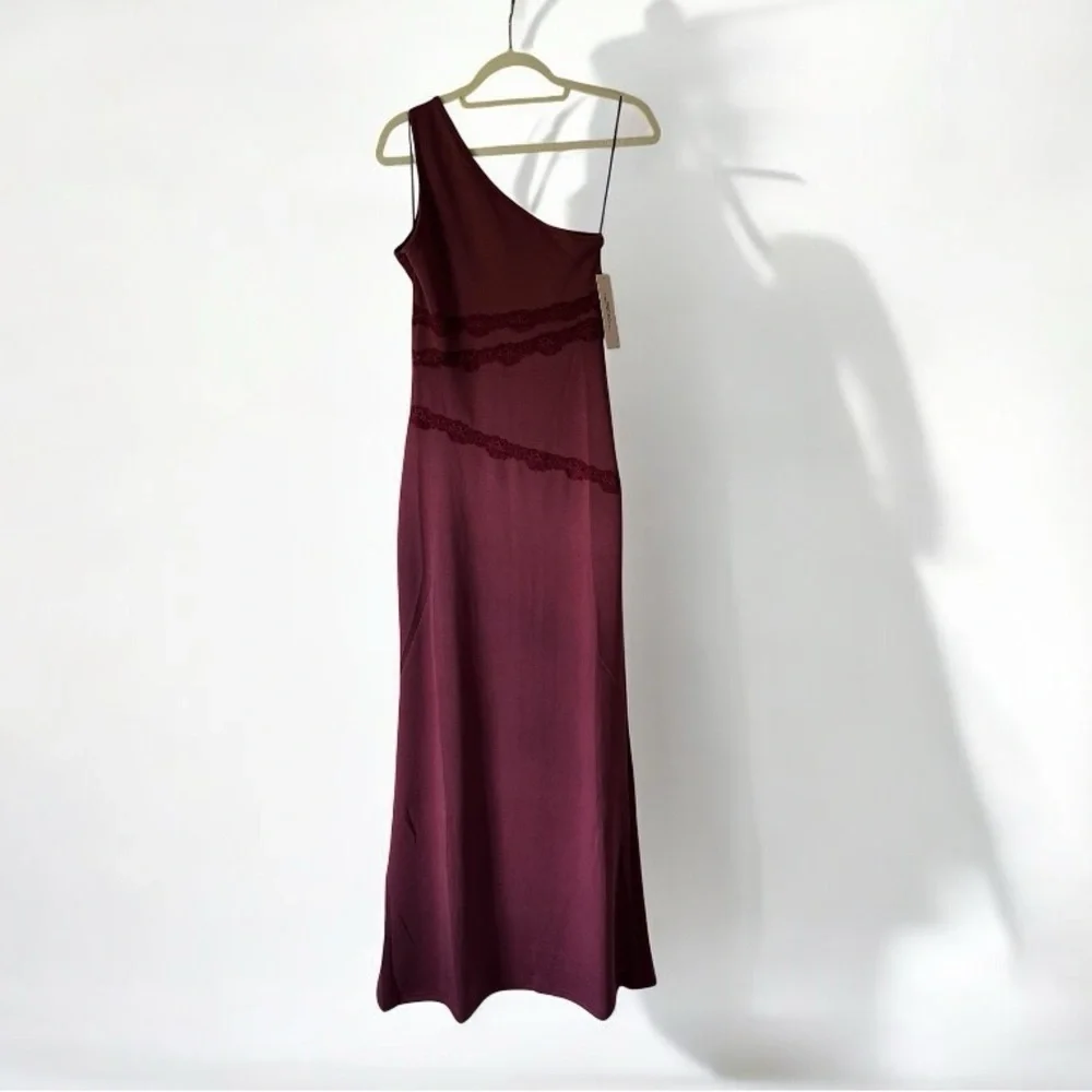 NWT Princess Polly Ultraviolet One Shoulder Lace Maxi Dress Wine US 6 - Picture 5 of 14